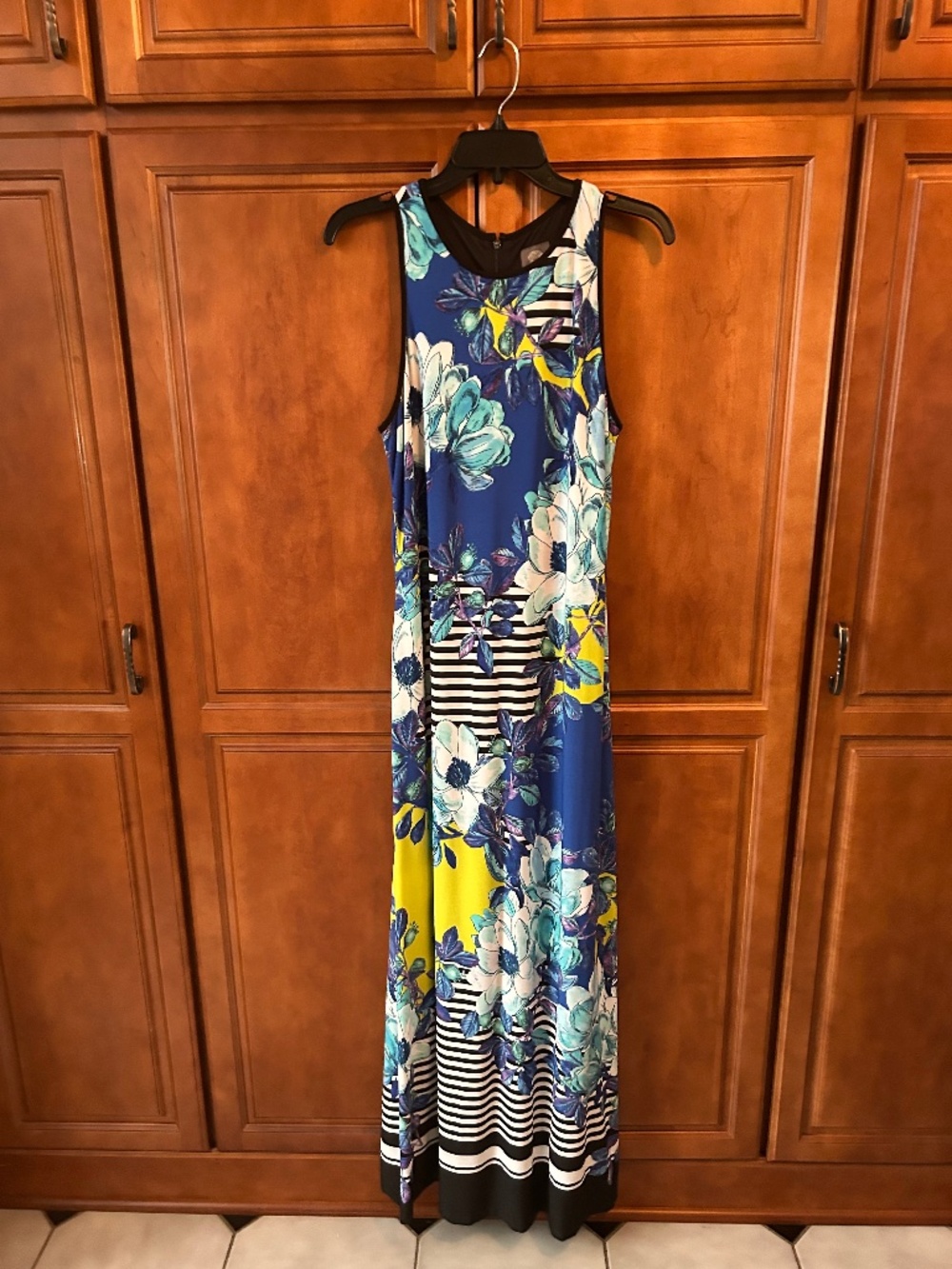 Vince Camuto Sleeveless Long Dress Size 10